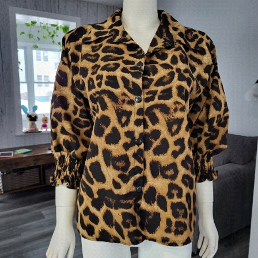 Brandless - LEOPARD printed blouses vintage